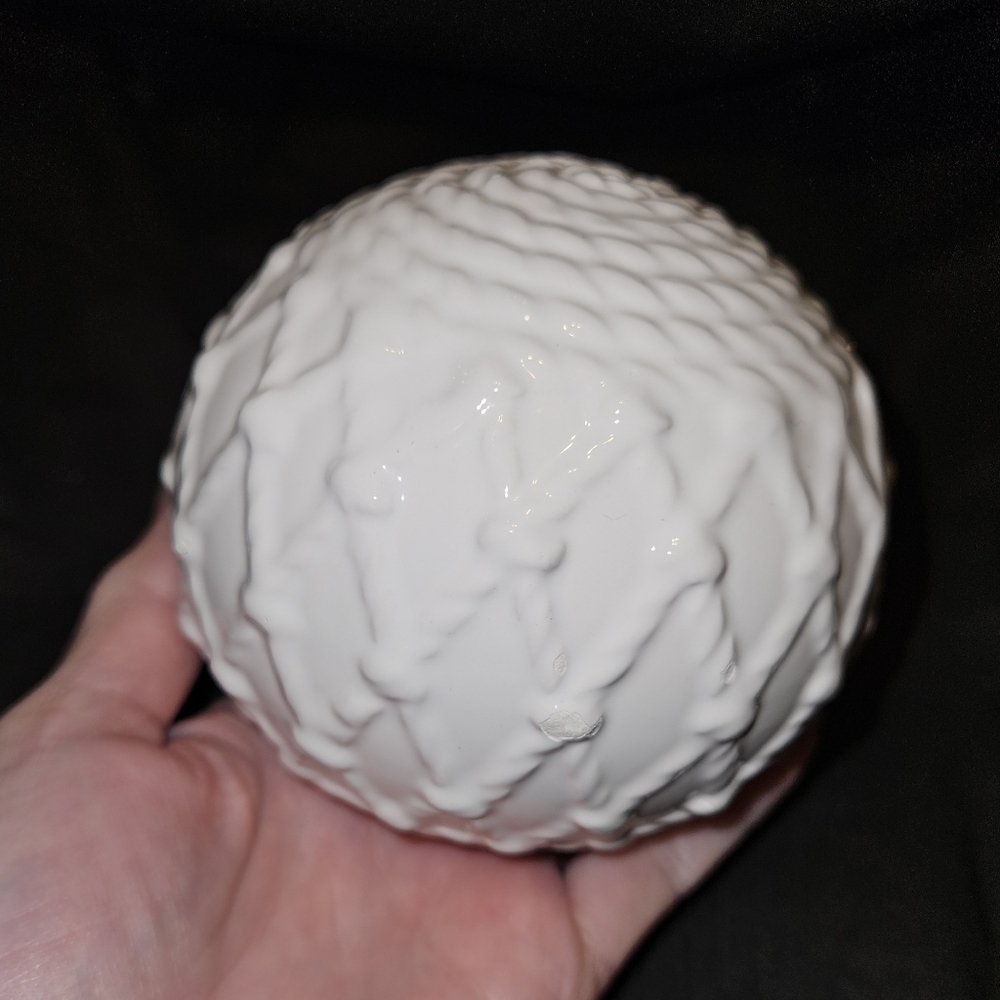 Decorative Ceramic White Ball